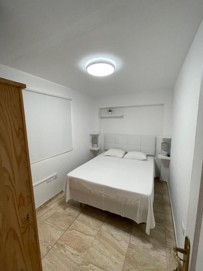 Apartamentos Elena Лахарес Екстер'єр фото