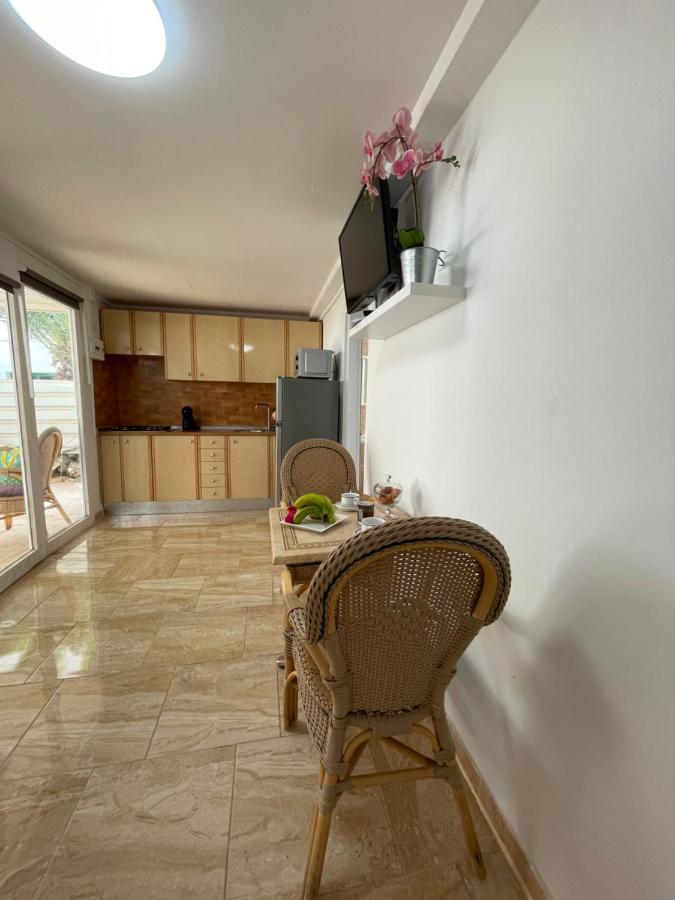 Apartamentos Elena Лахарес Екстер'єр фото